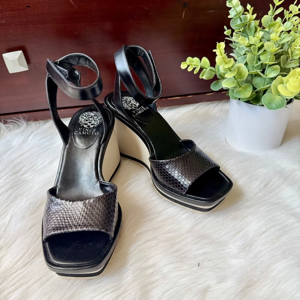 Vince Camuto Baminda Black Snake-print Texture Wedge Platform‎ Sandals 7.5